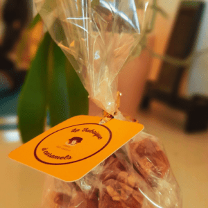 Ballotin de caramels aux amandes torréfiées 100 grammes